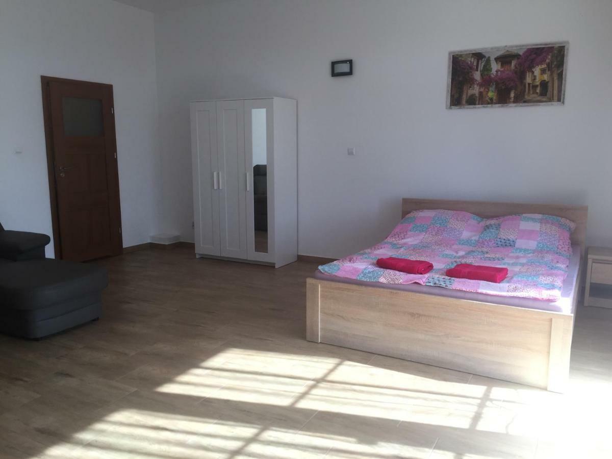 Agroborcz Apartment ภายนอก รูปภาพ