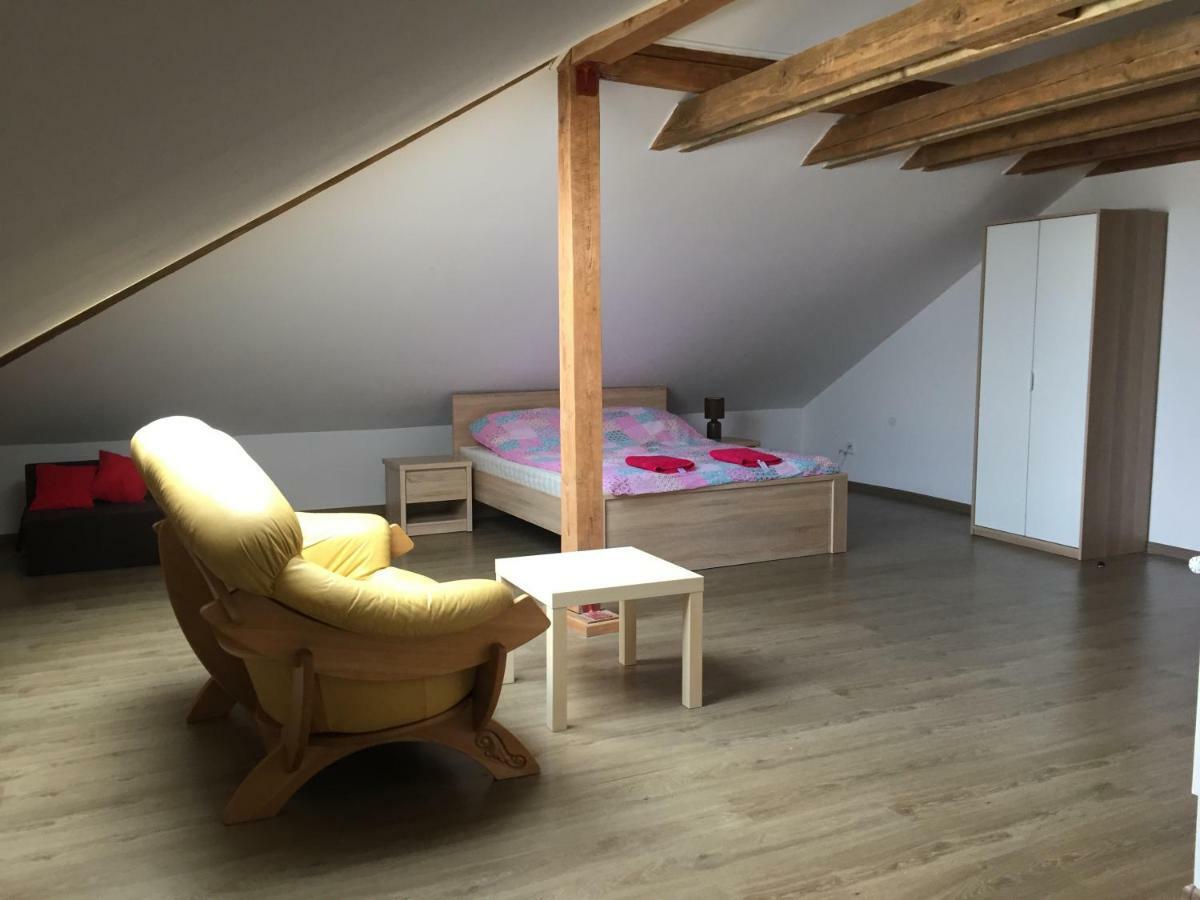 Agroborcz Apartment ภายนอก รูปภาพ